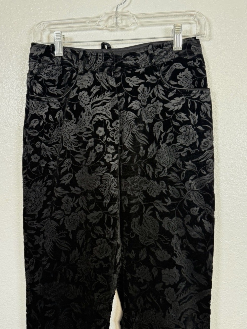 Vintage Carlisle Floral Trousers 🖤🌹